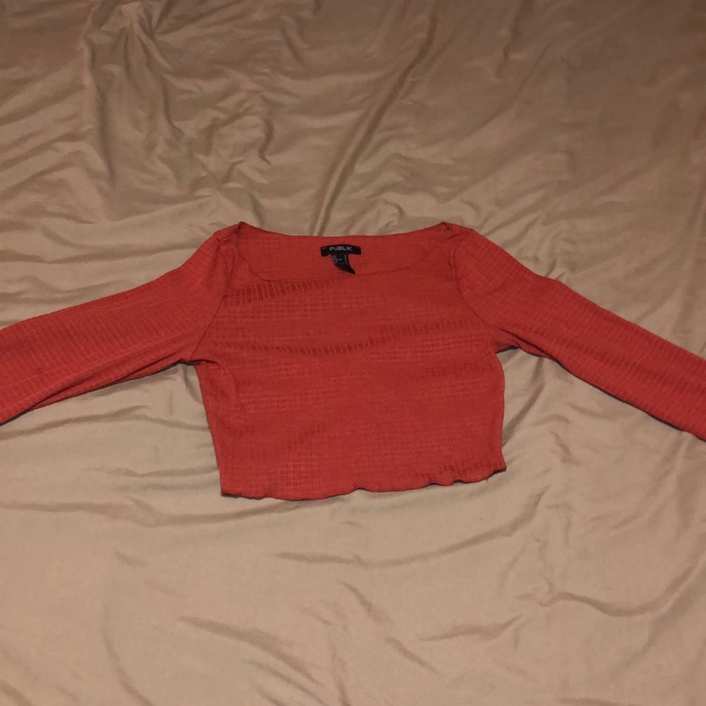 long sleeve crop top